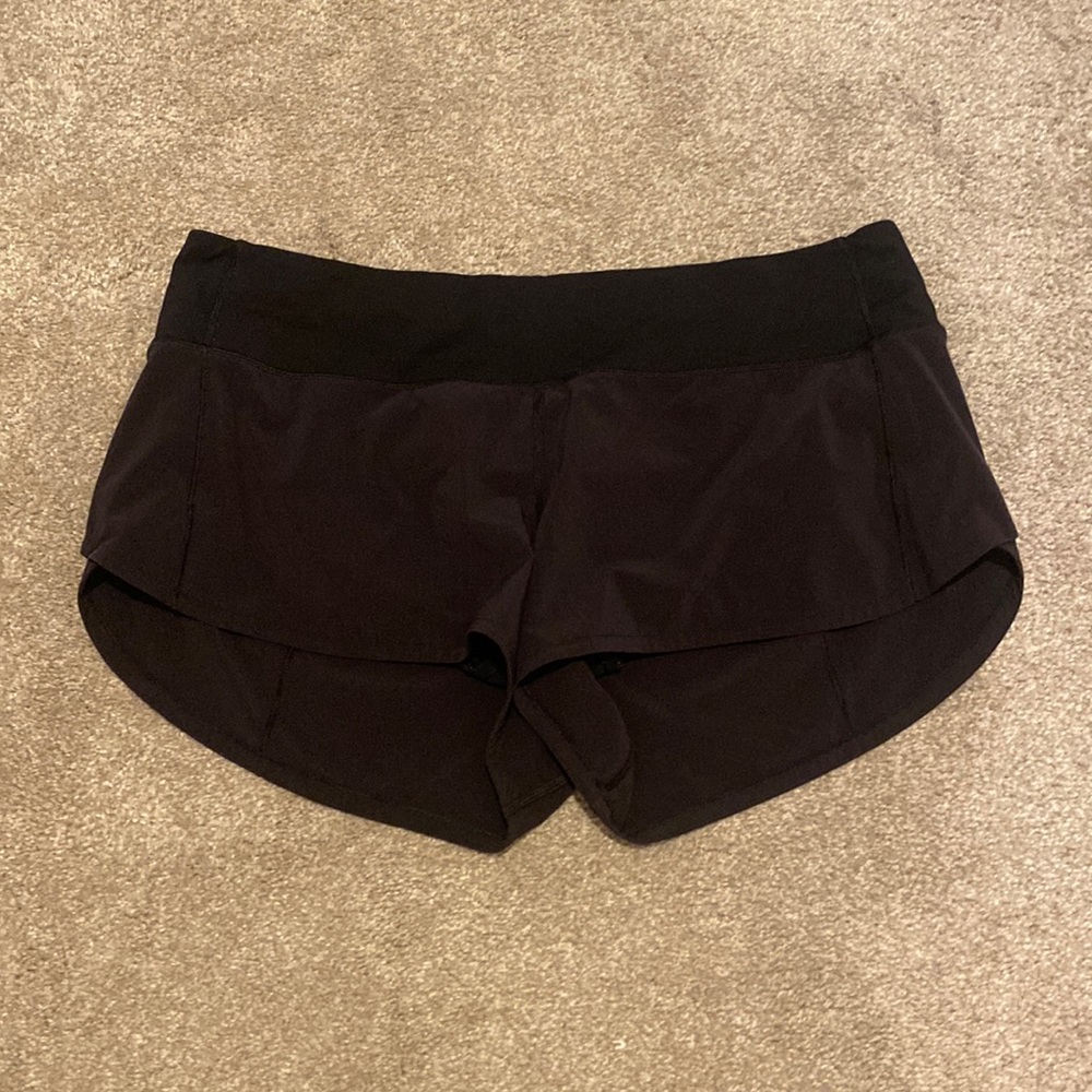 Black Lululemon Speed Up Shorts 2.5”